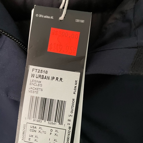 Adidas woman’s winter coat NWT size XL - Picture 2 of 4